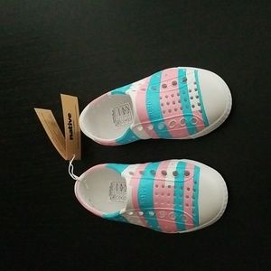 Native summer Shoes for Toddler size C5